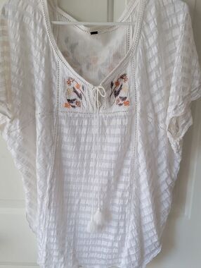 Source Unknown White Embroidered Tie-Front Tunic with Orange & Purple Accents